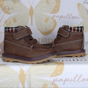 Cat & Jack baby/toddler brown boots